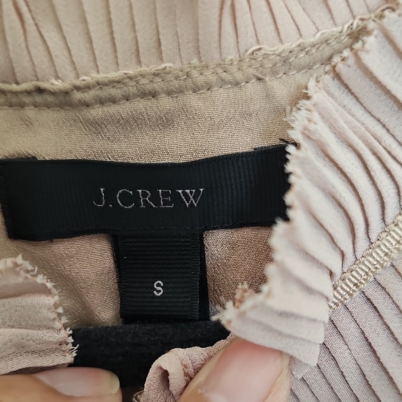 J. Crew Pink Lace Sleeveless Blouse( Welcome Offers😘) - Picture 2 of 6